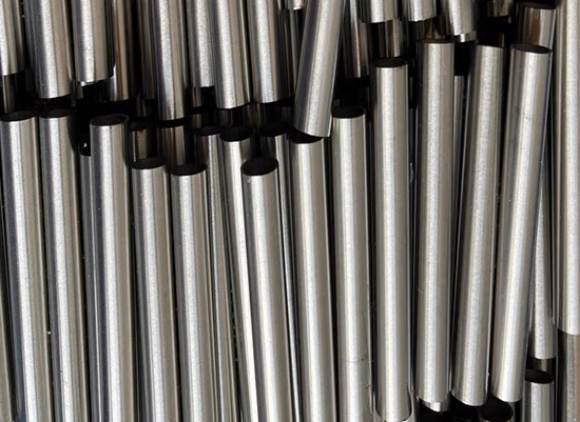 鎳價(jià)強(qiáng)勢(shì)上揚(yáng),現(xiàn)貨成交轉(zhuǎn)淡,不銹鋼價(jià)格不宜過(guò)度追高